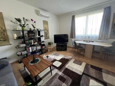 Eladó családi ház Budapest