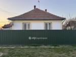Eladó családi ház Poroszló