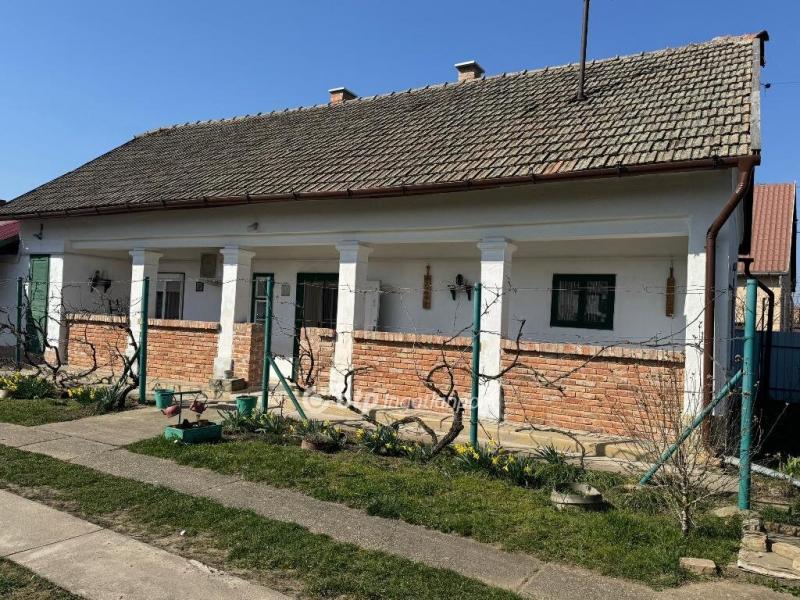 Eladó családi ház Tiszafüred