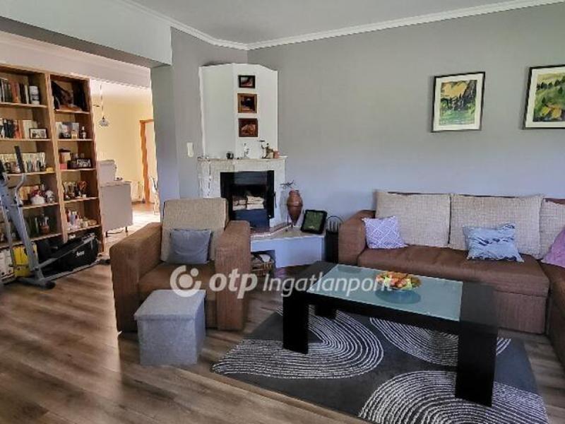 Eladó családi ház Győr