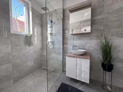 Eladó lakás Pécs