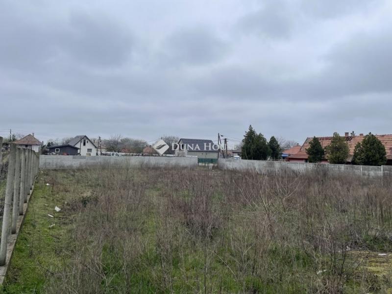 Eladó lakóövezeti telek Pilis