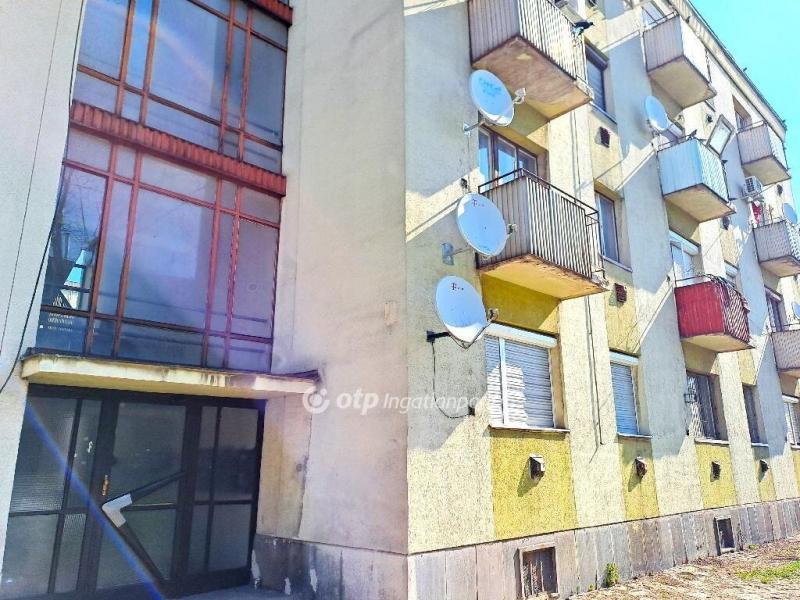 Eladó lakás Kecskemét