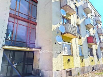 Eladó lakás Kecskemét