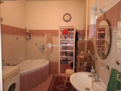Eladó családi ház Budapest