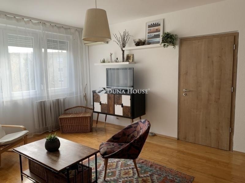 Eladó lakás Budapest