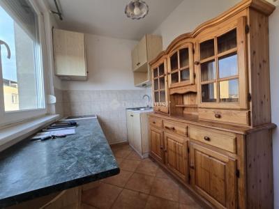 Eladó lakás Várpalota