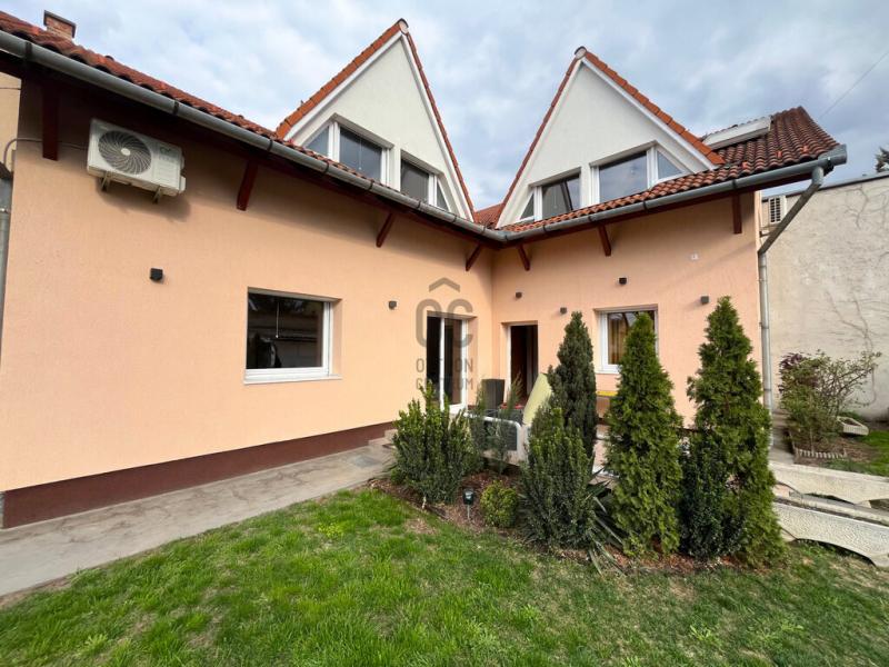 Eladó családi ház Budapest