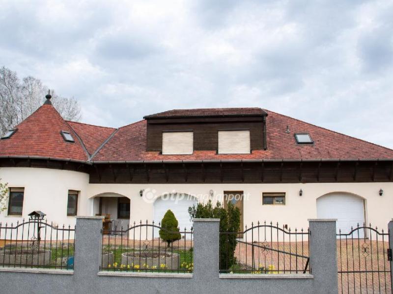 Eladó családi ház Ásványráró
