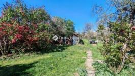 Eladó családi ház Úri