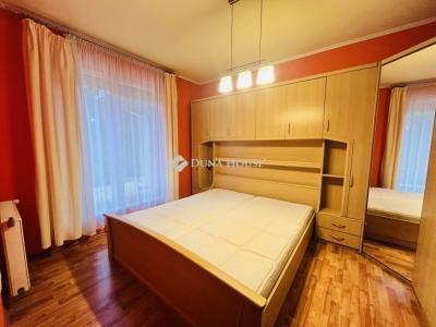 Eladó családi ház Mogyoród