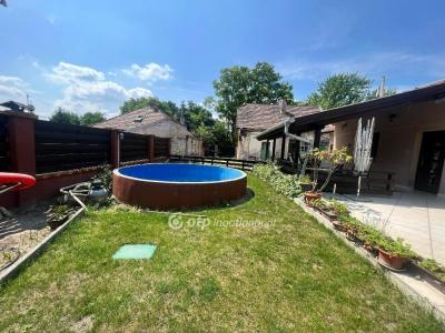 Eladó családi ház Budapest