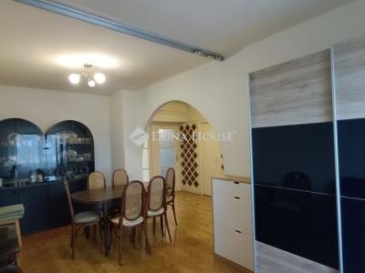 Eladó lakás Kecskemét