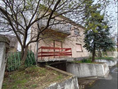 Eladó családi ház Budapest