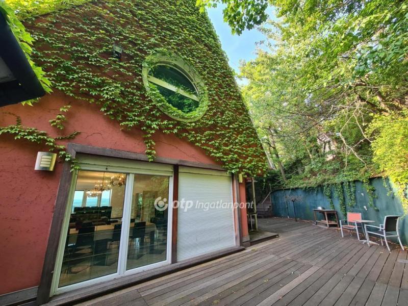 Eladó családi ház Budapest