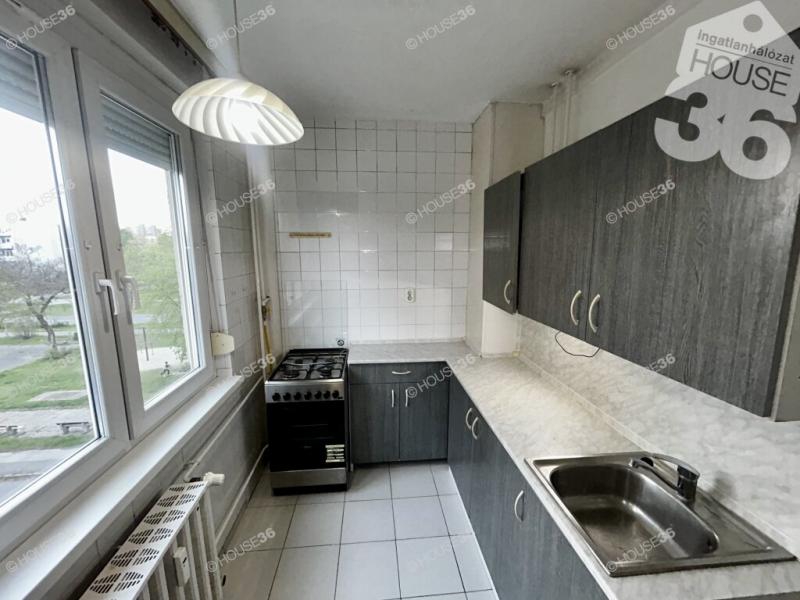 Eladó lakás Kecskemét