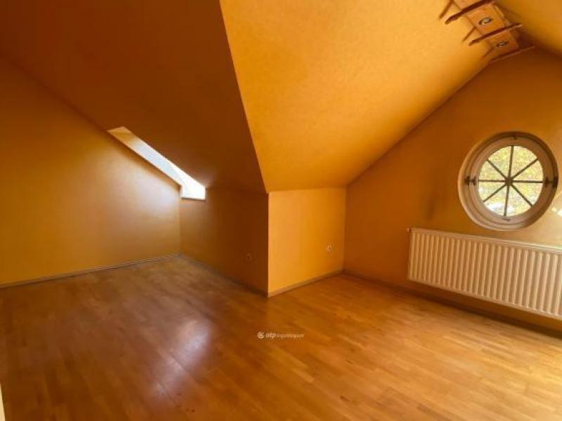 Eladó családi ház Budapest