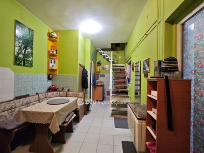 Eladó családi ház Budapest