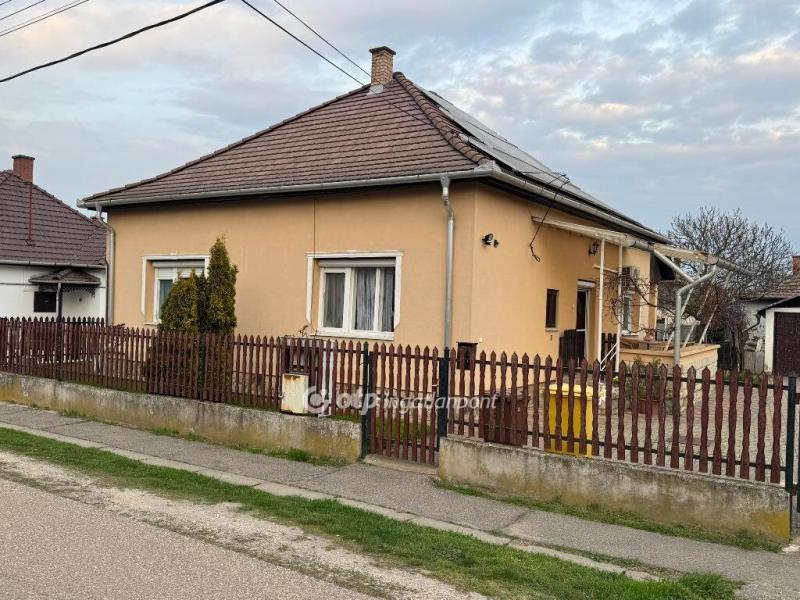 Eladó családi ház Tiszafüred