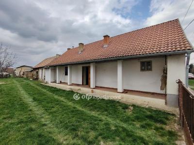 Eladó családi ház Egerág