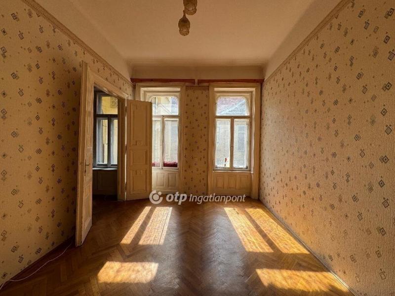 Eladó lakás Budapest