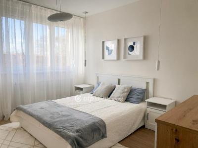 Eladó lakás Debrecen