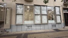 Eladó utcai bejáratú üzlethelység Debrecen