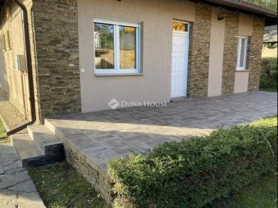 Eladó családi ház Balatonlelle