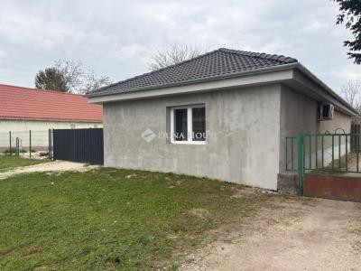 Eladó családi ház Enying