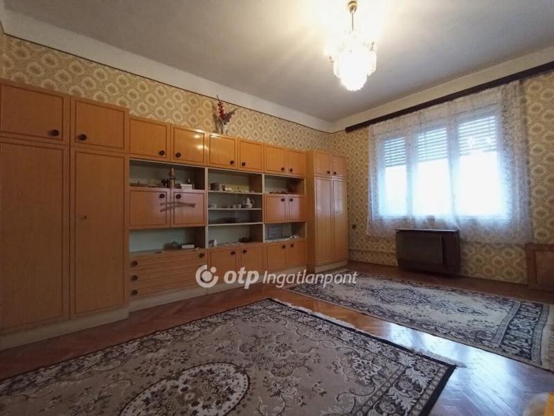 Eladó családi ház Hatvan