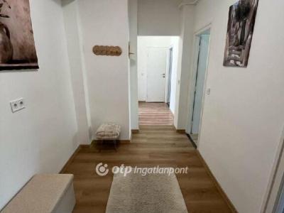 Eladó lakás Kecskemét