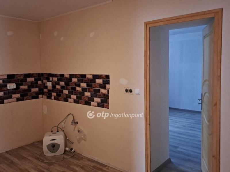 Eladó családi ház Apátfalva