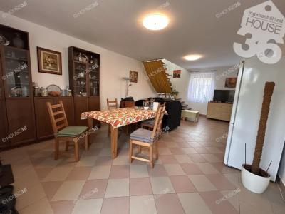 Eladó családi ház Cserkeszőlő