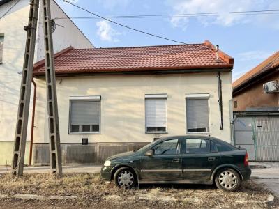 Eladó családi ház Budapest