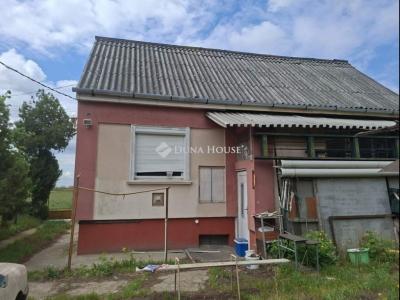 Eladó családi ház Gyömrő