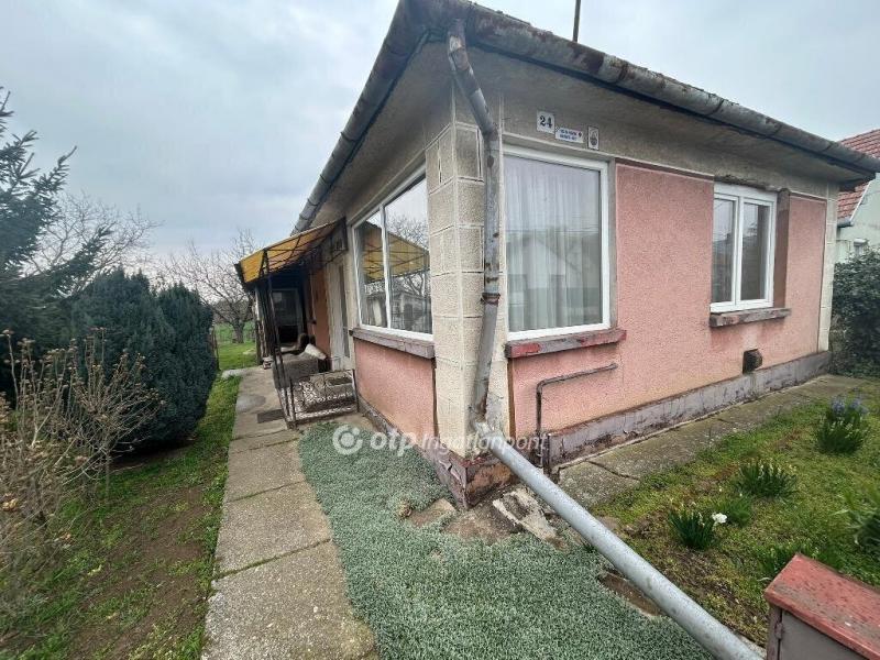 Eladó családi ház Ibrány
