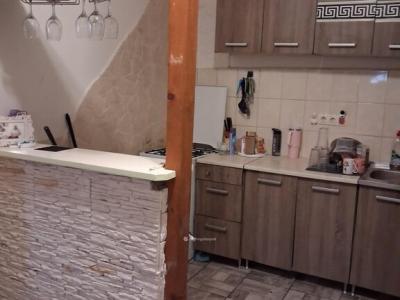 Eladó családi ház Újpetre