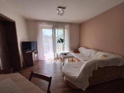 Eladó lakás Balatonalmádi