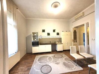 Eladó lakás Pécs