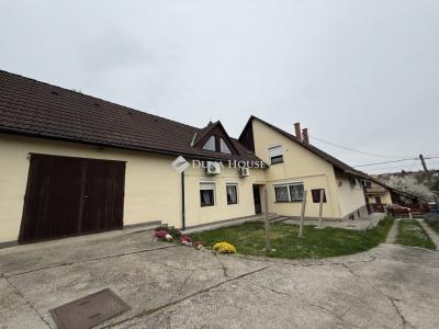 Eladó családi ház Pécs