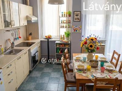 Eladó lakás Székesfehérvár