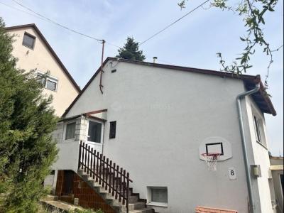 Eladó családi ház Pécs