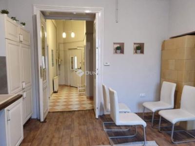 Eladó lakás Pécs