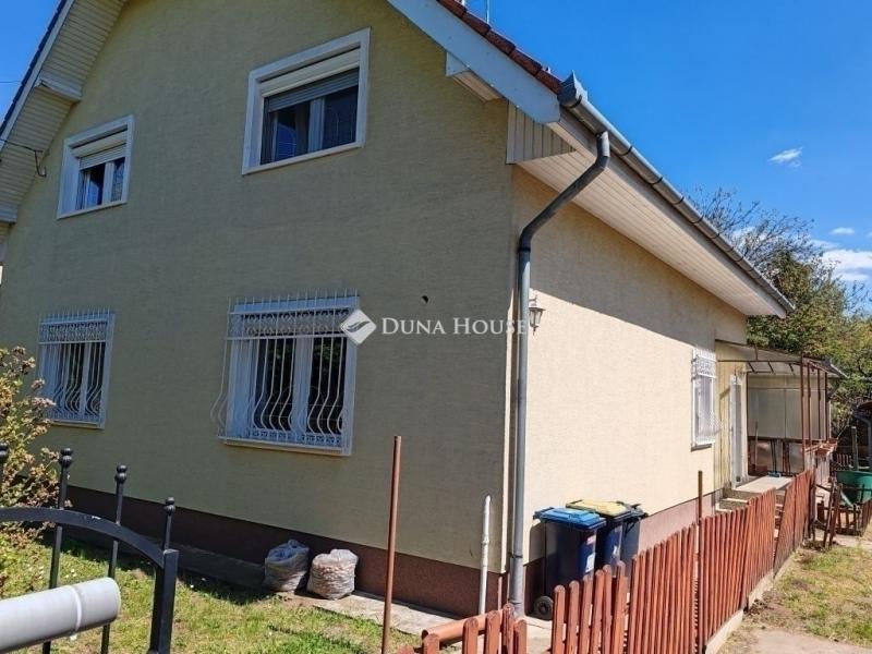 Eladó családi ház Budapest