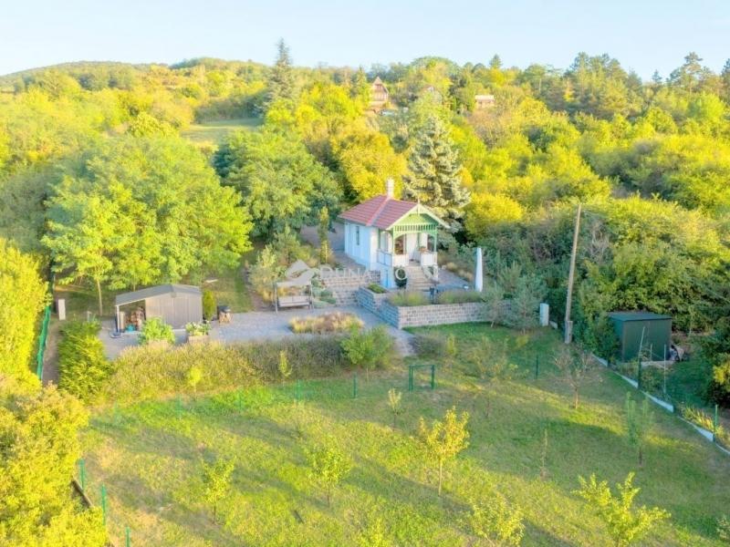 Eladó családi ház Esztergom