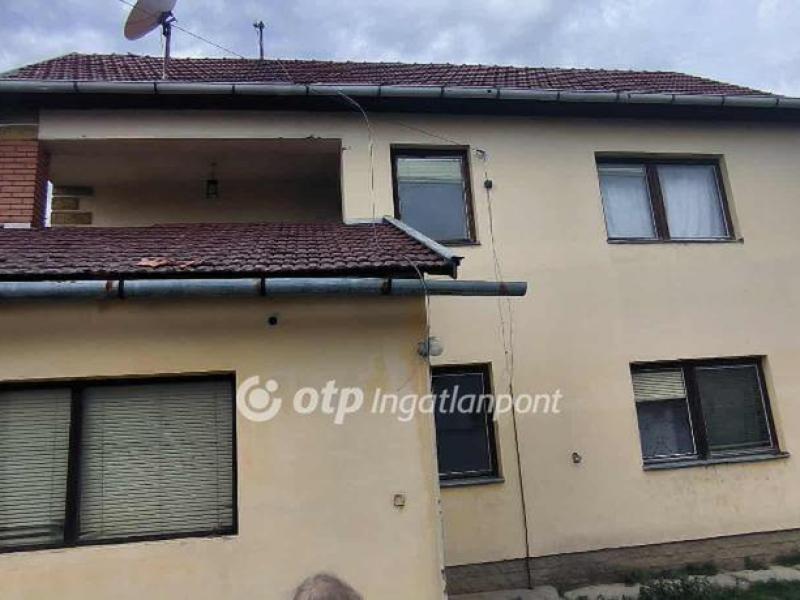 Eladó családi ház Körösladány