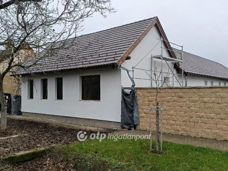 Eladó ikerház Szekszárd
