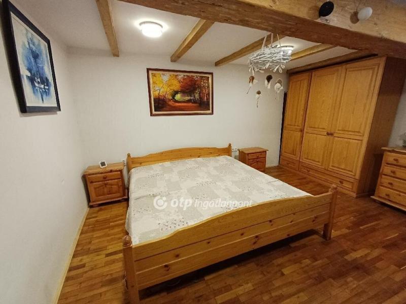 Eladó családi ház Csongrád