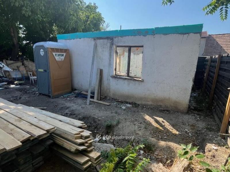 Eladó családi ház Budaörs