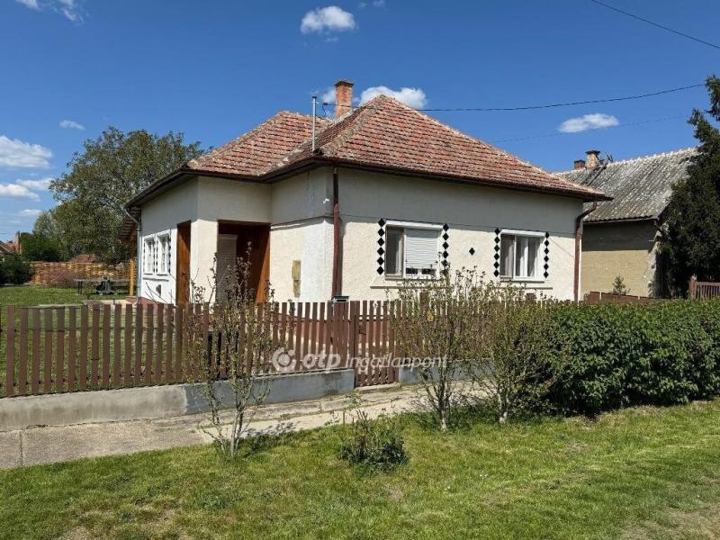 Eladó családi ház Abádszalók